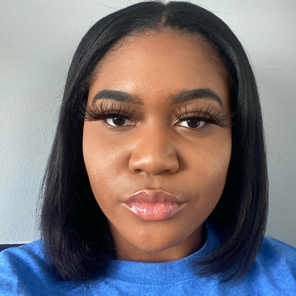 Meet Your Posher - Picture 6 of 7